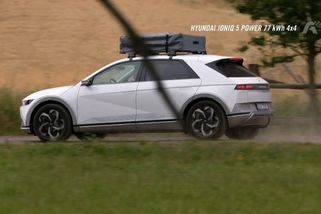 Konec mazlení s elektromobily. Test ukázal, jak výrazně se sníží dojezd v náročných podmínkách | Autosalon TV Prima